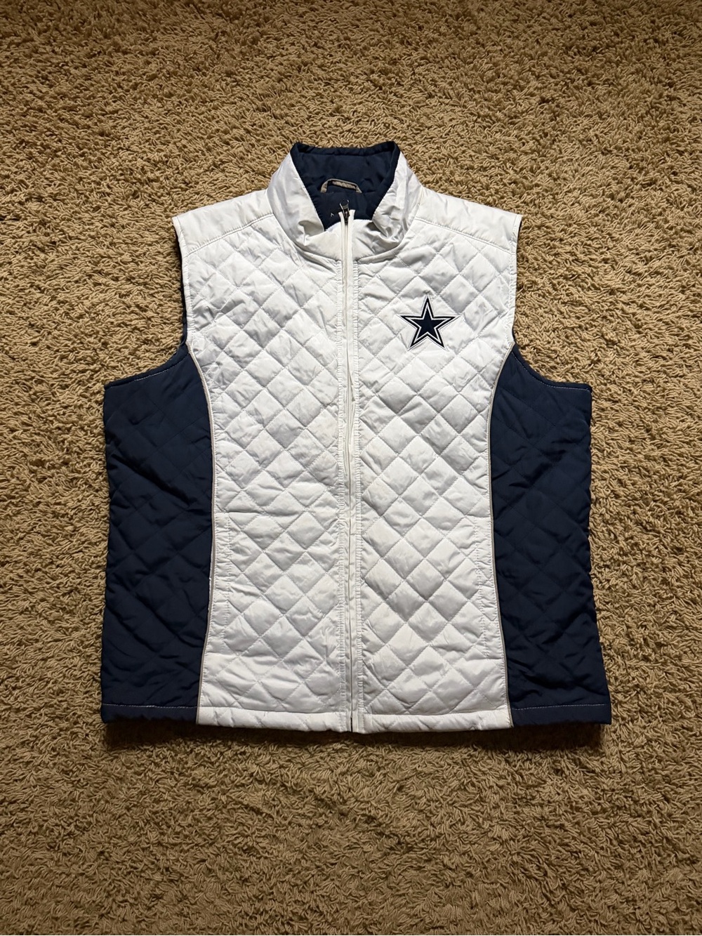 NEW Dallas Cowboys NFL Women’s Quilted Puffer Vest Jacket Embroidered Logo Sz XL